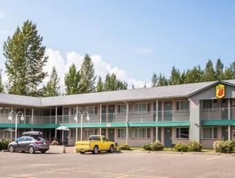 Super 8 By Wyndham Quesnel Bc Hotel Exterior photo